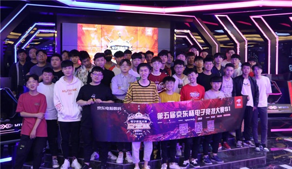 一对长期在 一对长期在